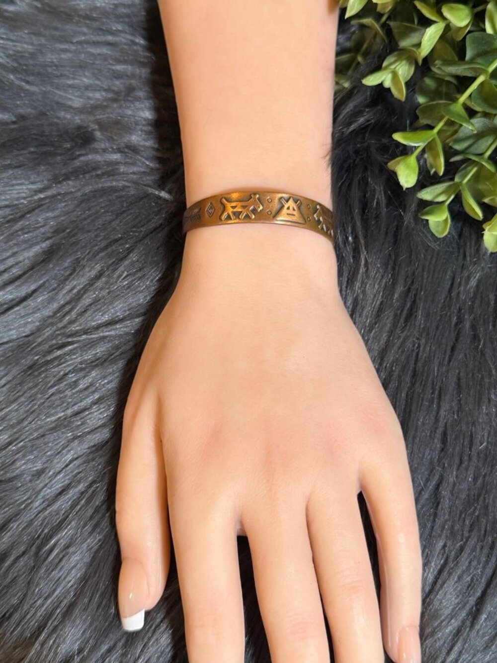 Vintage Native American Copper Cuff Bracelet (c1) - Picture 6 of 7